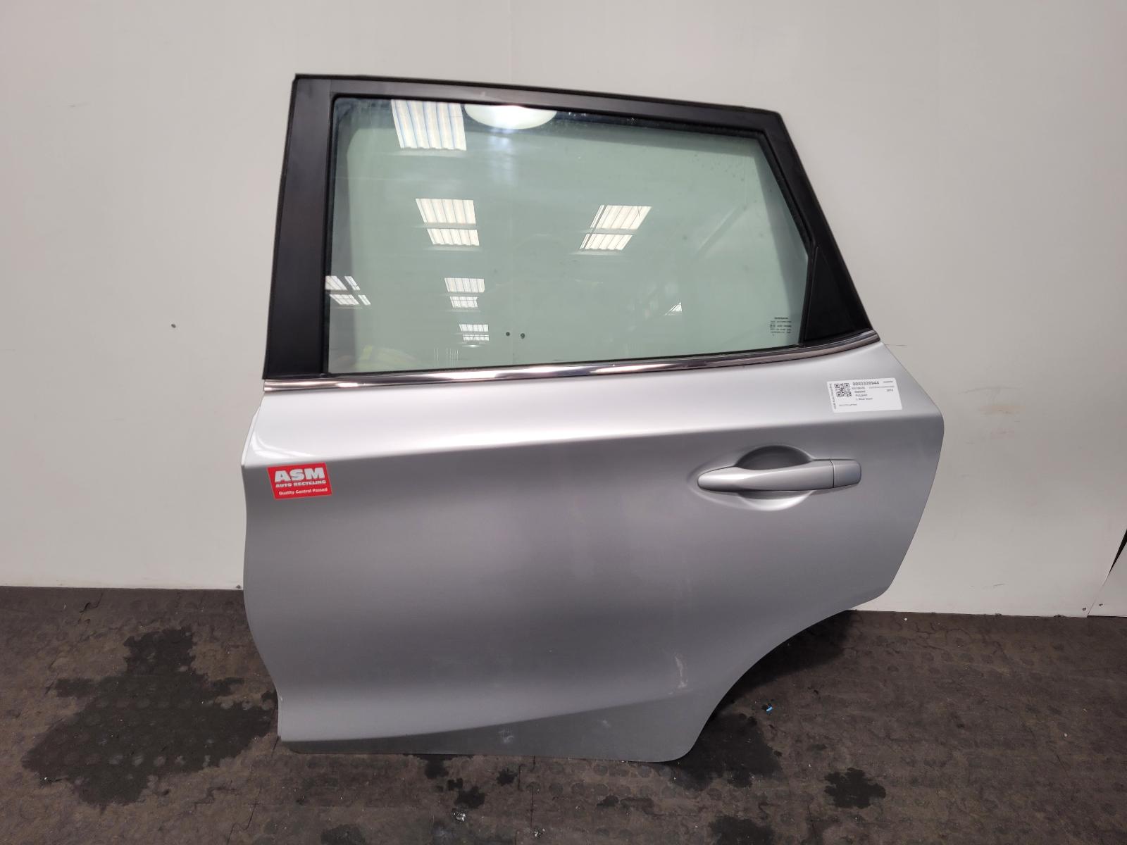 View Auto part L Rear Door Nissan Pulsar 2016
