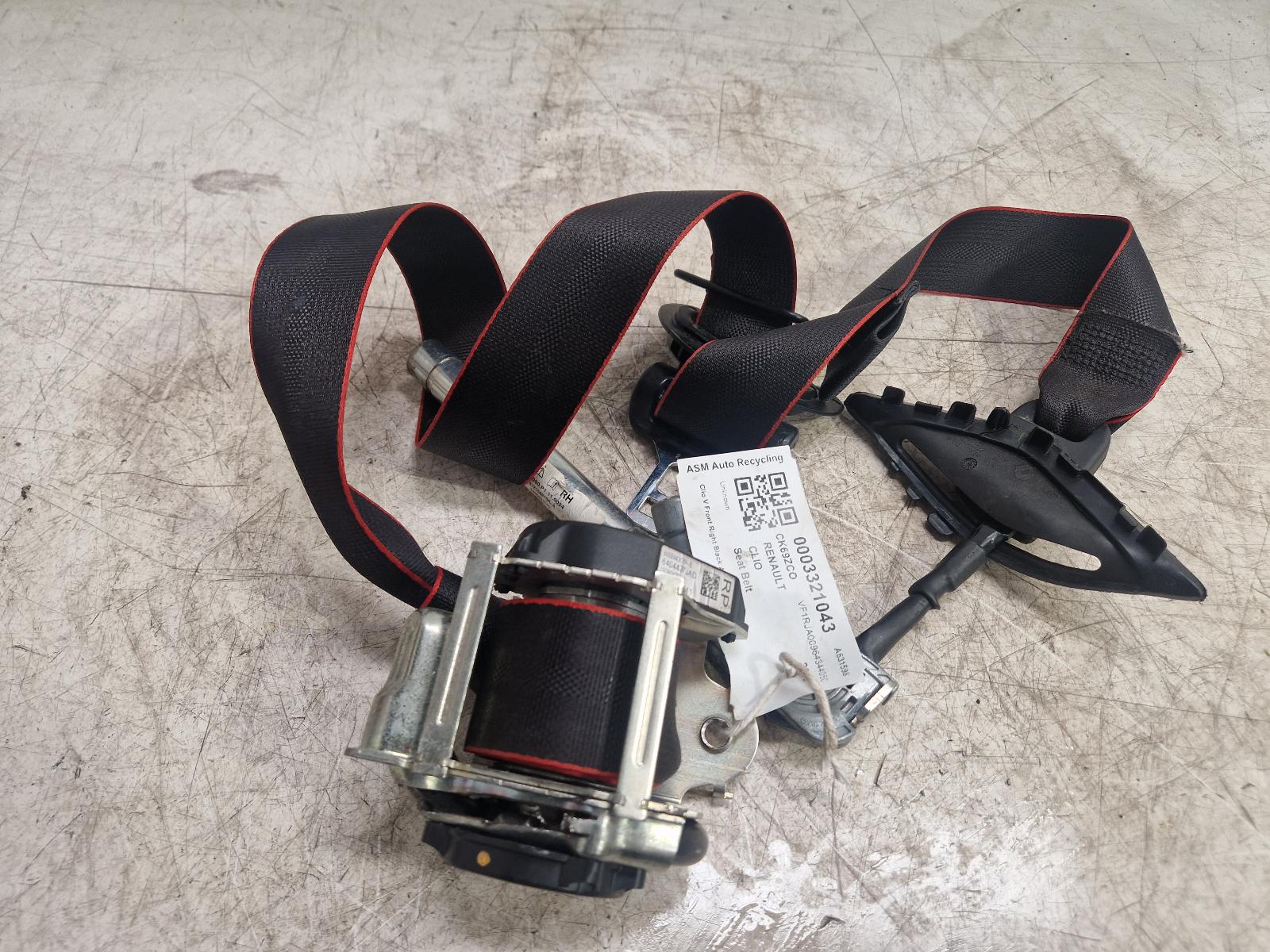 View Auto part Seat Belt Renault Clio 2019