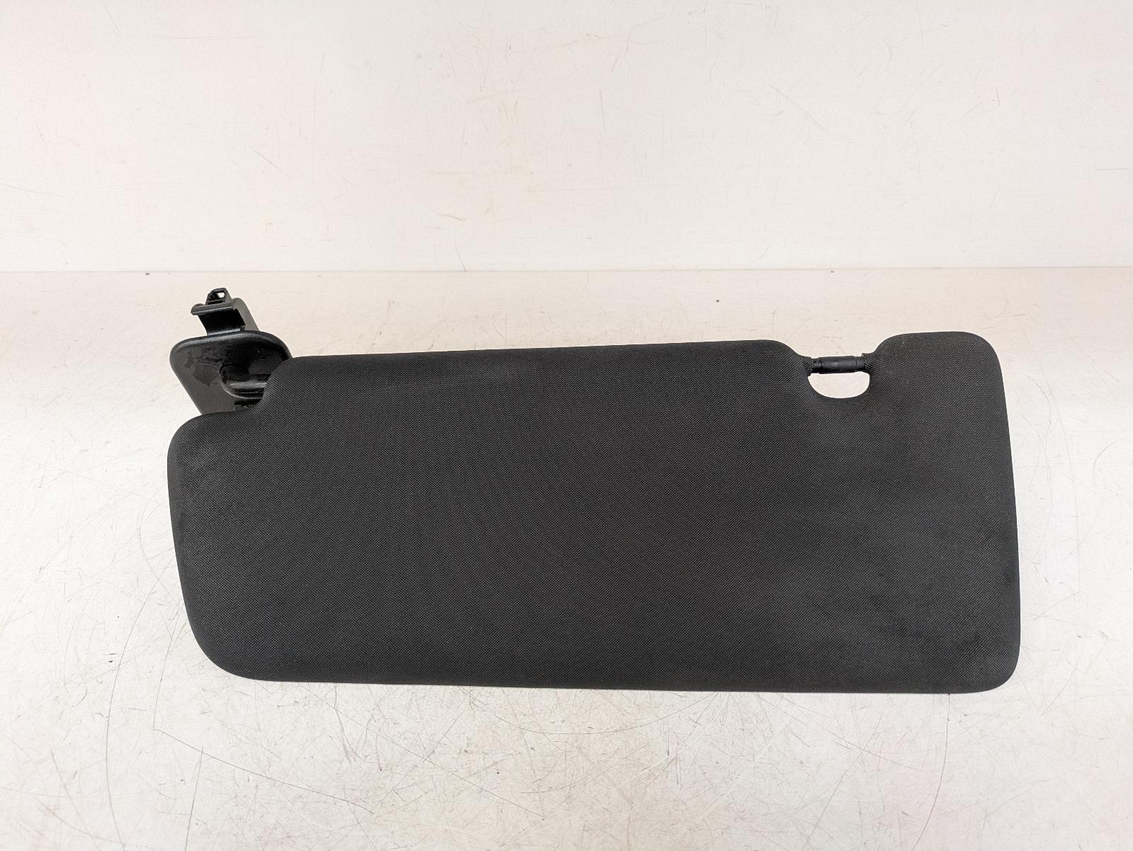 View Auto part Sun visor Renault Clio 2019