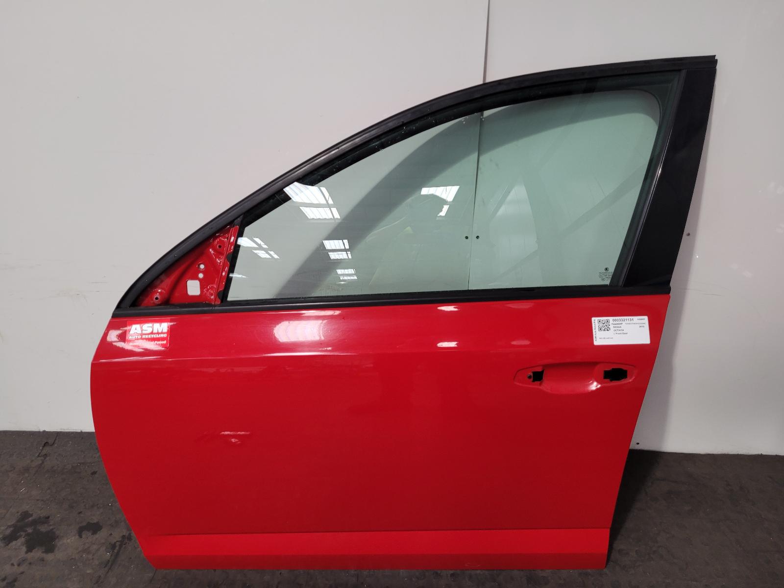 View Auto part L Front Door Skoda Octavia 2016