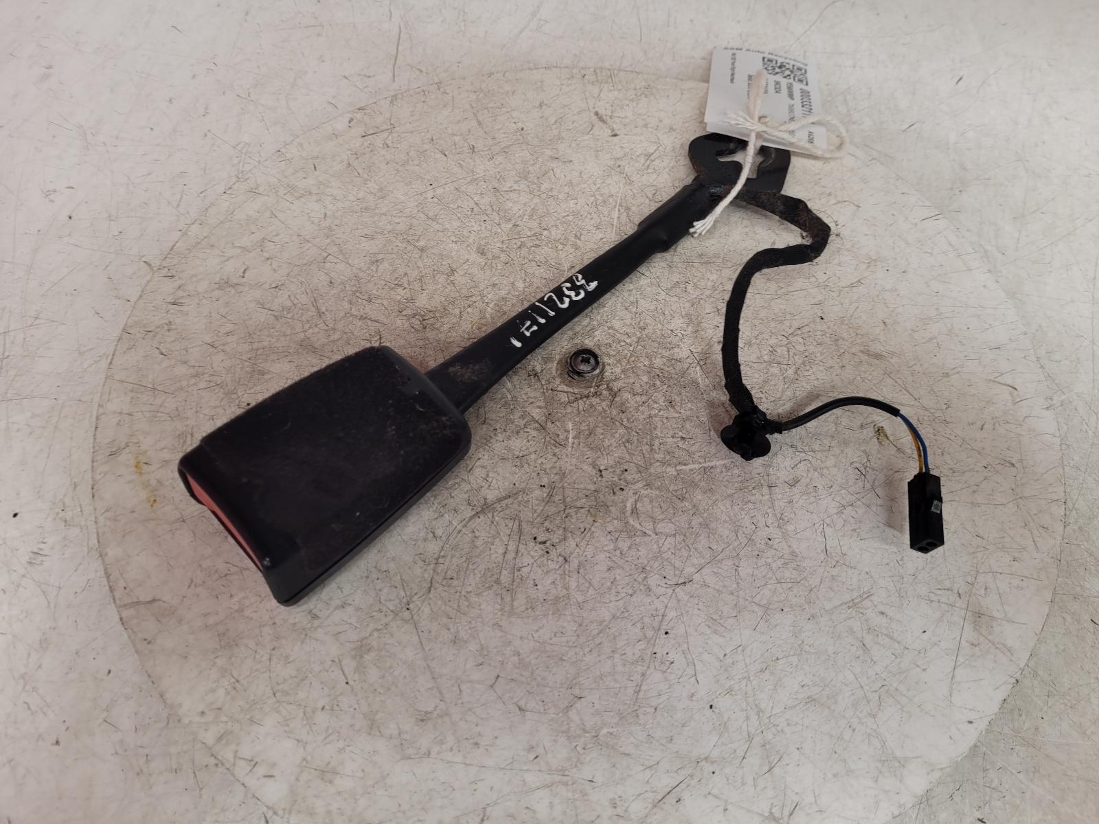 View Auto part Seat Belt Skoda Octavia 2016