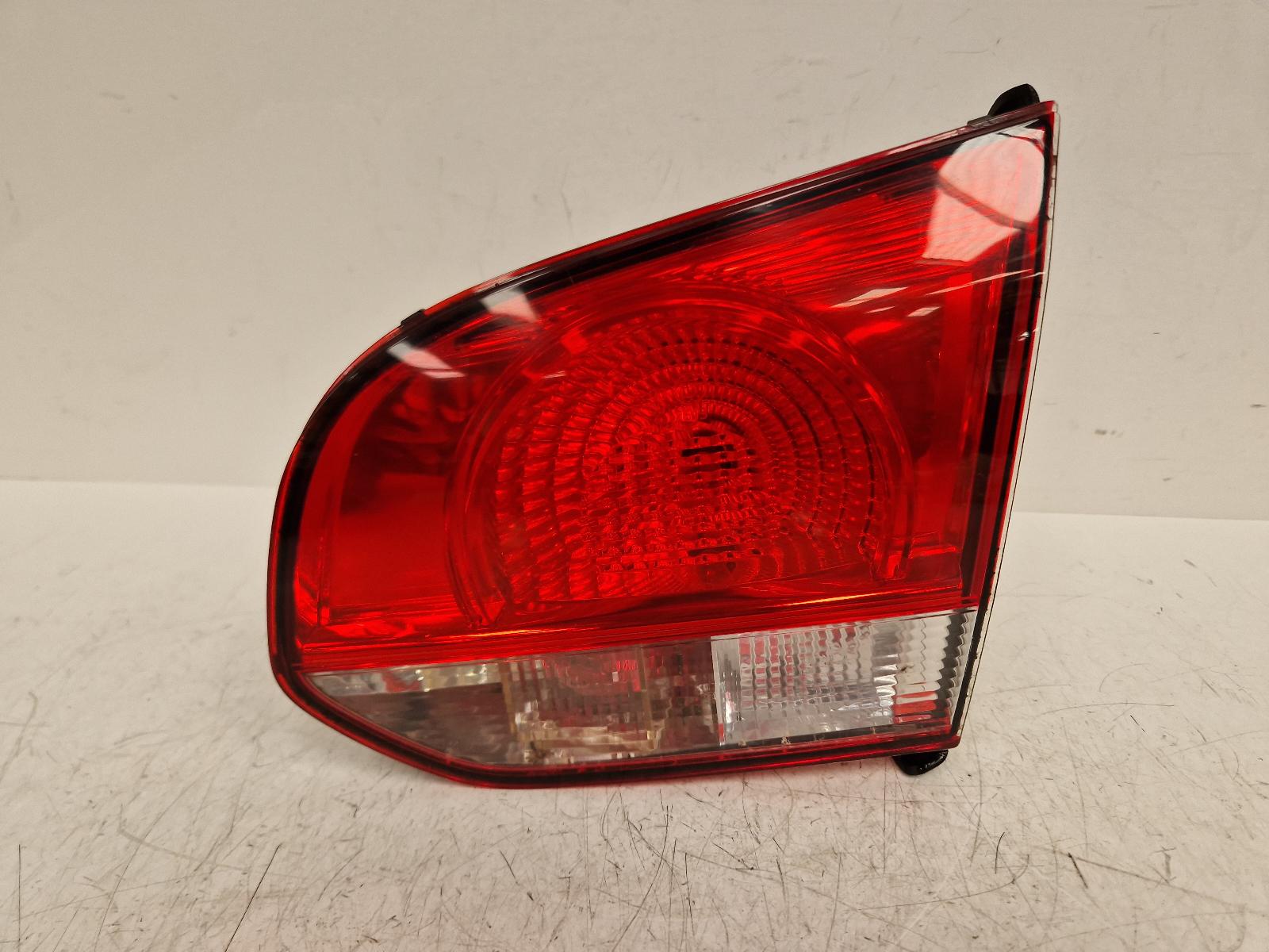 View Auto part R Taillight Volkswagen Golf 2012