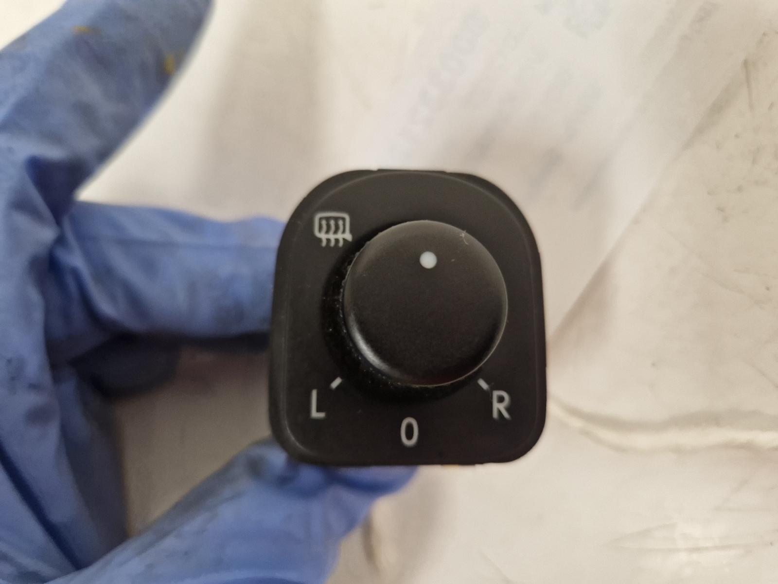 View Auto part Mirror Switch Volkswagen Golf 2012