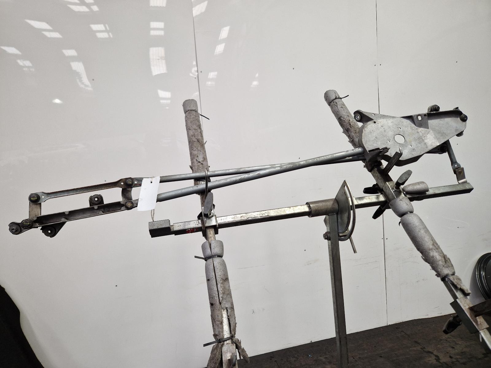 View Auto part Wiper Linkage Renault Espace 2010