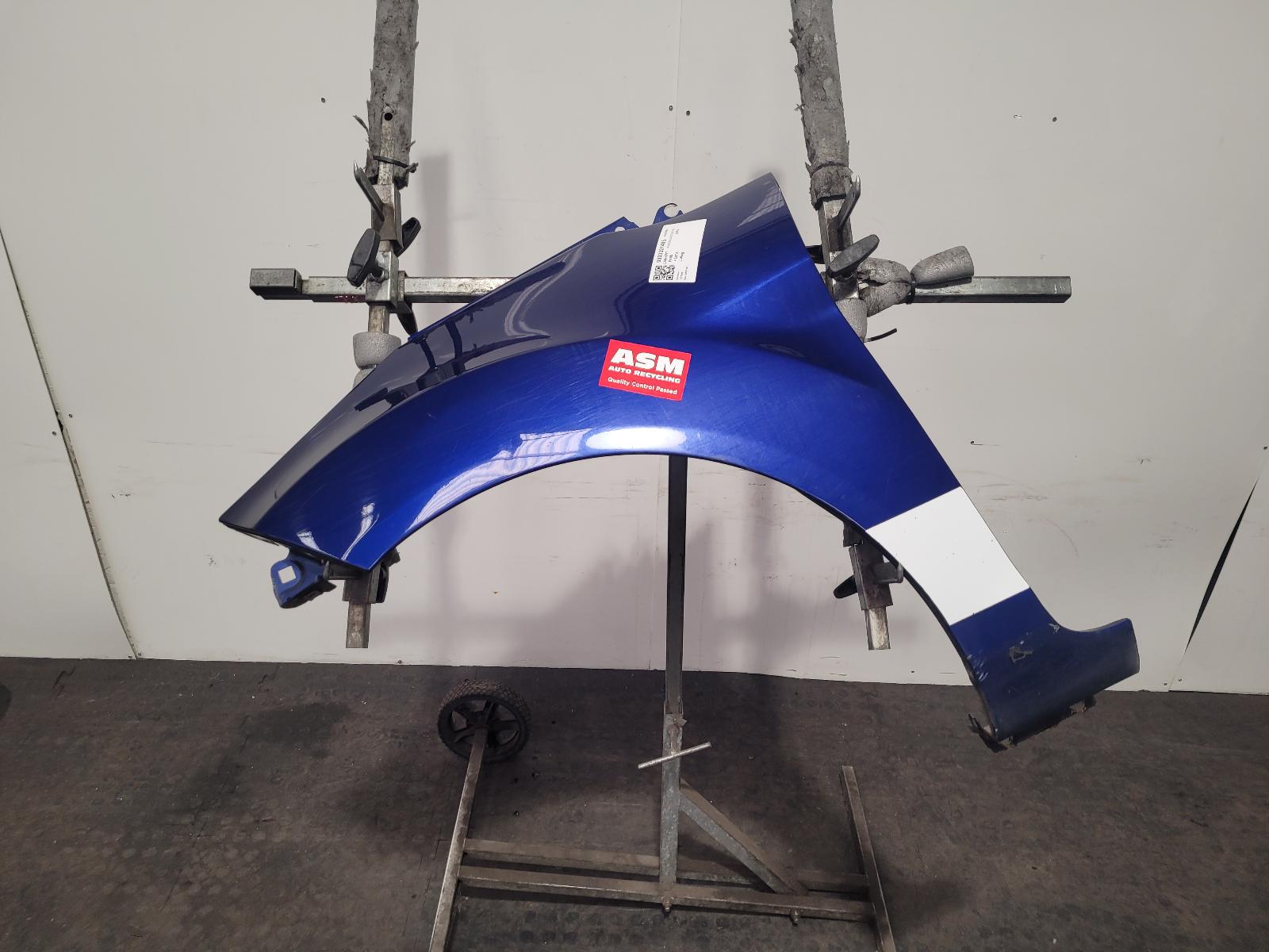 View Auto part L Wing Ford Fiesta 2014