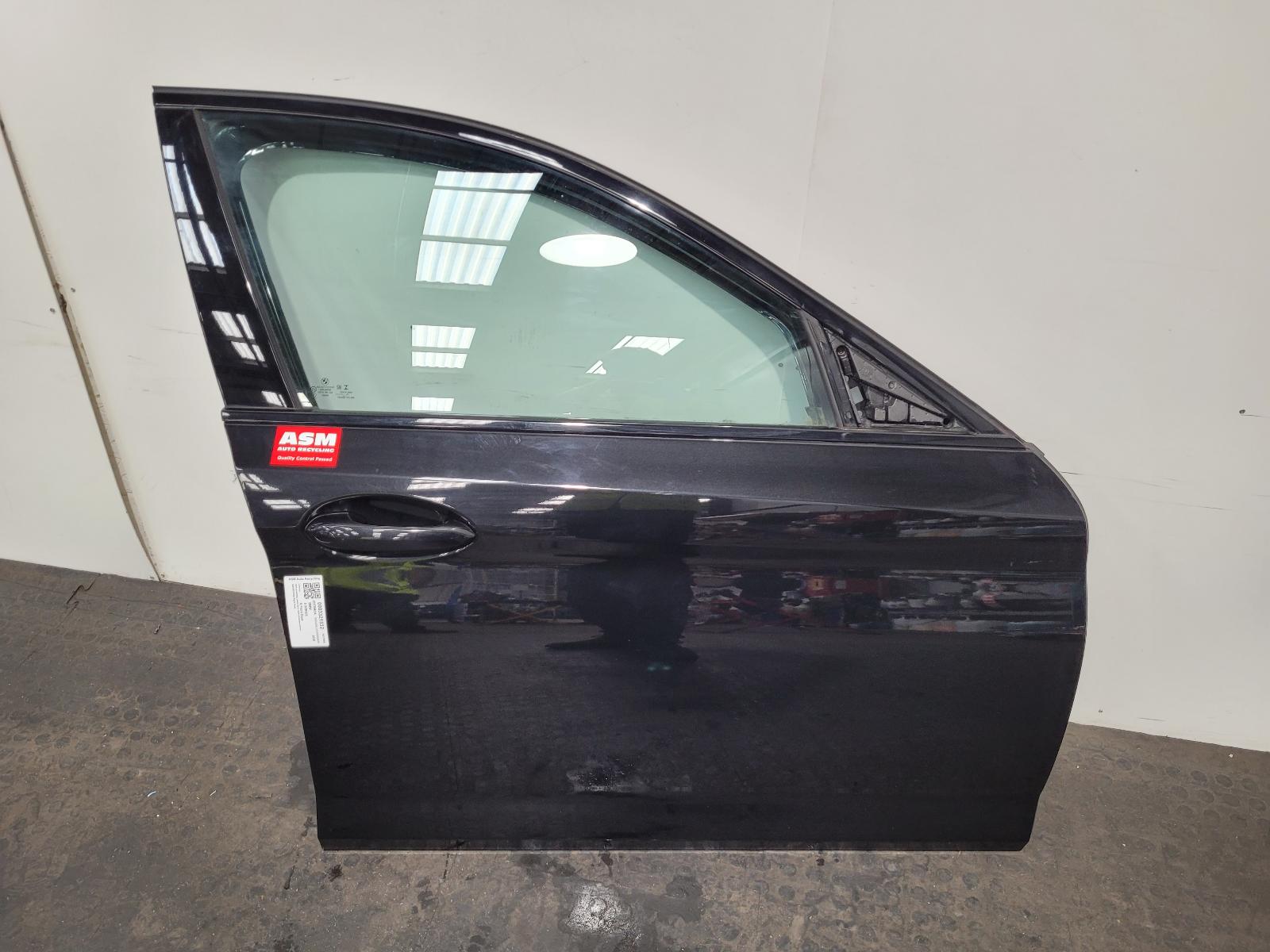 View Auto part R Front Door Bmw 5 Series 2020