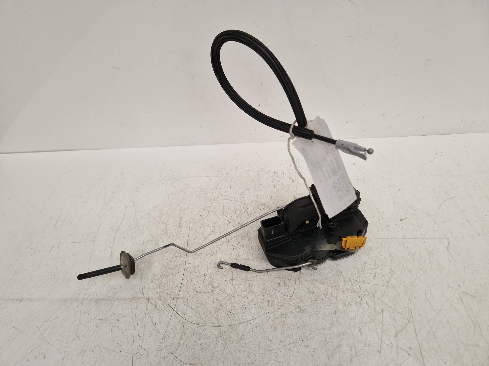 View Auto part Door Lock Assembly Chevrolet Aveo 2013