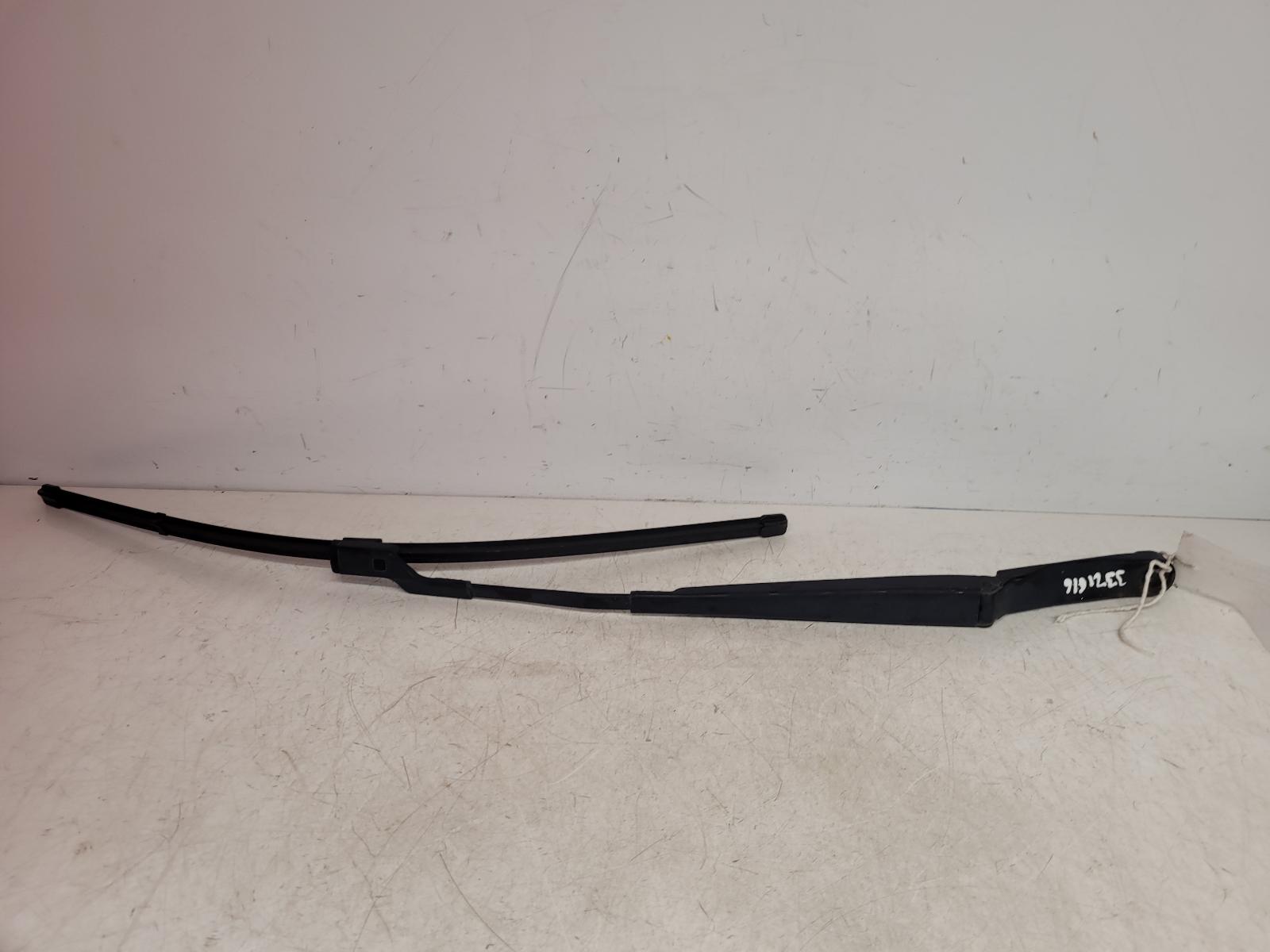 View Auto part Wiper Arm Vauxhall Astra 2013