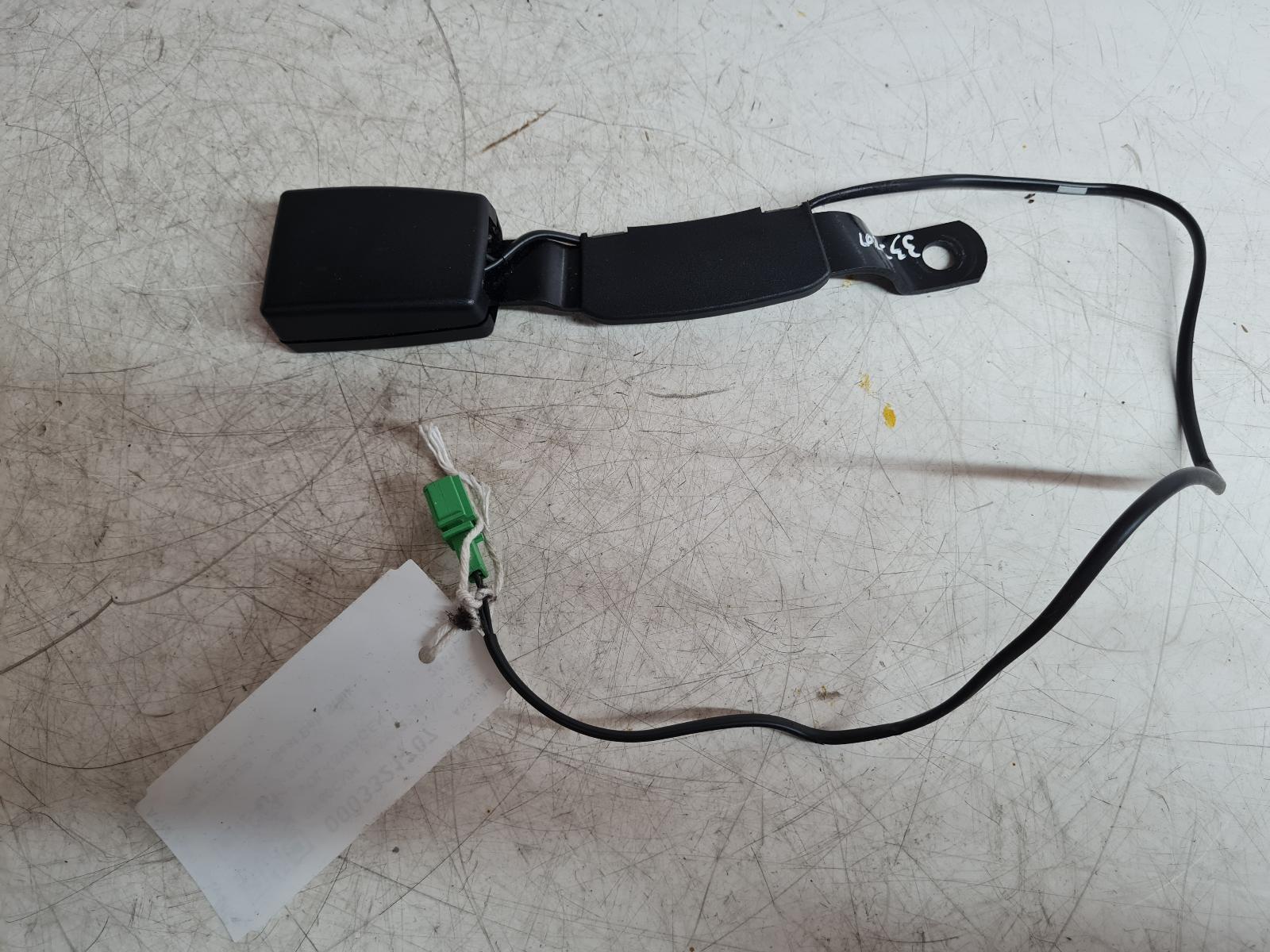 View Auto part Seat Belt Volkswagen Polo 2011