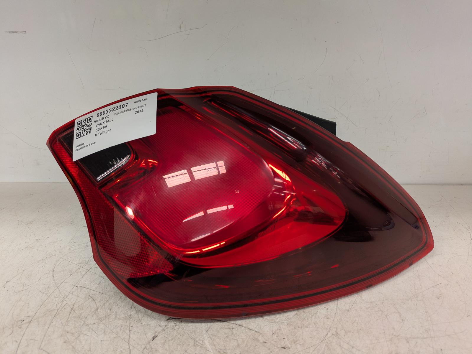View Auto part R Taillight Vauxhall Corsa 2015