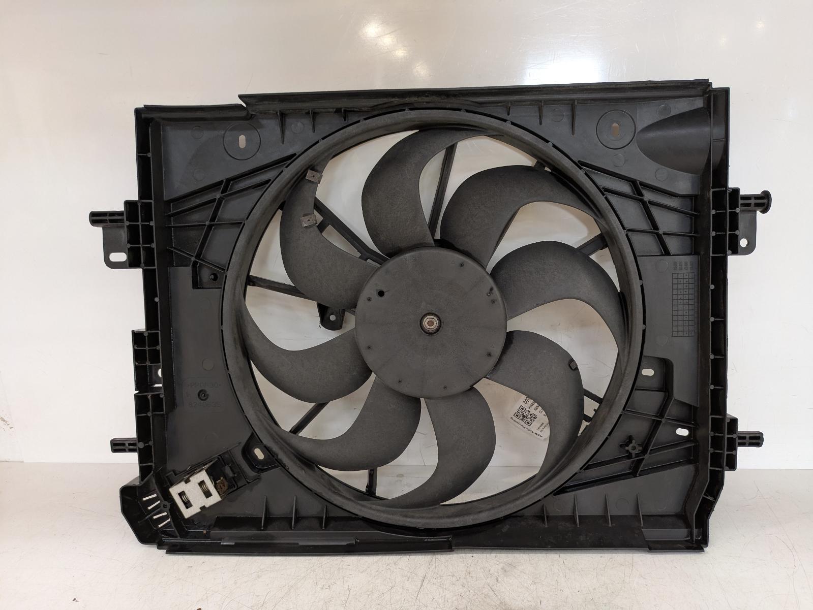 View Auto part Engine Cooling Motor Renault Clio 2018