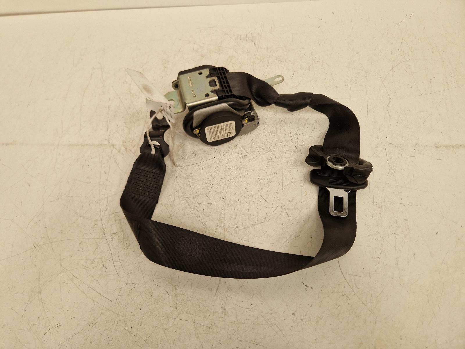 View Auto part Seat Belt Volkswagen Polo 2008