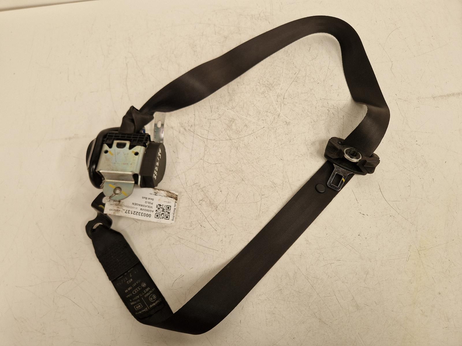 View Auto part Seat Belt Volkswagen Polo 2008