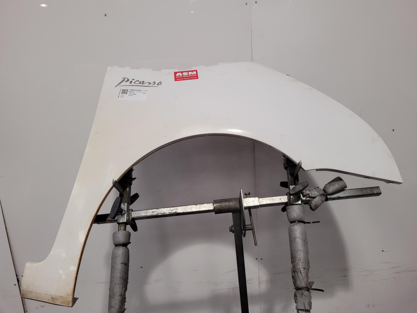 View Auto part R Wing Citroen C4 Picasso 2013