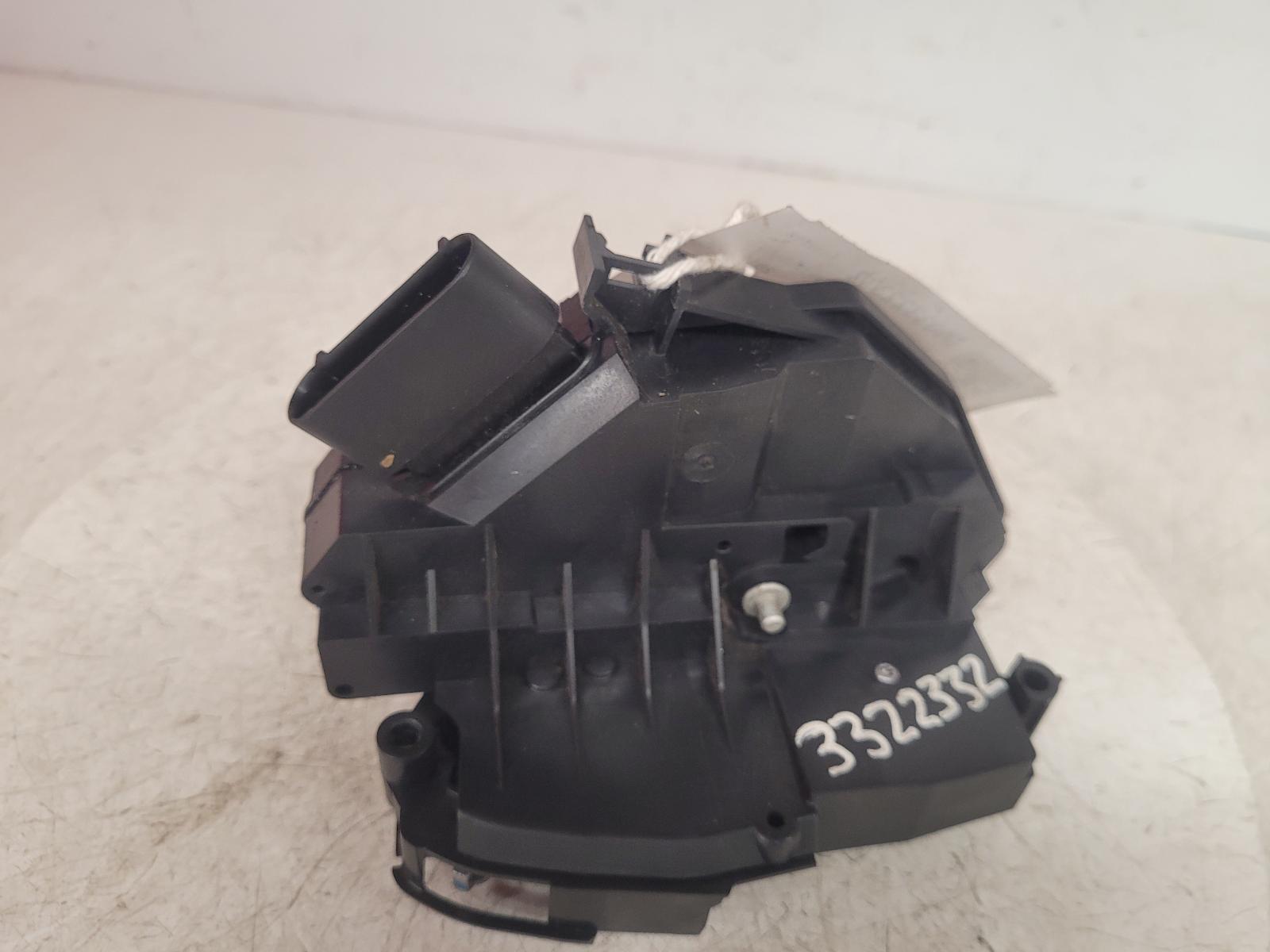 View Auto part Door Lock Assembly Ford Fiesta 2015