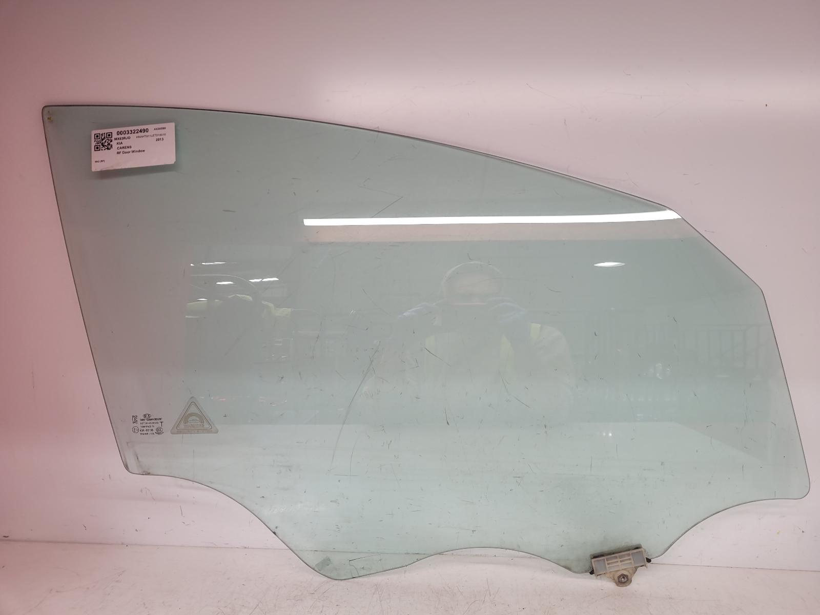 View Auto part RF Door Window Kia Carens 2013