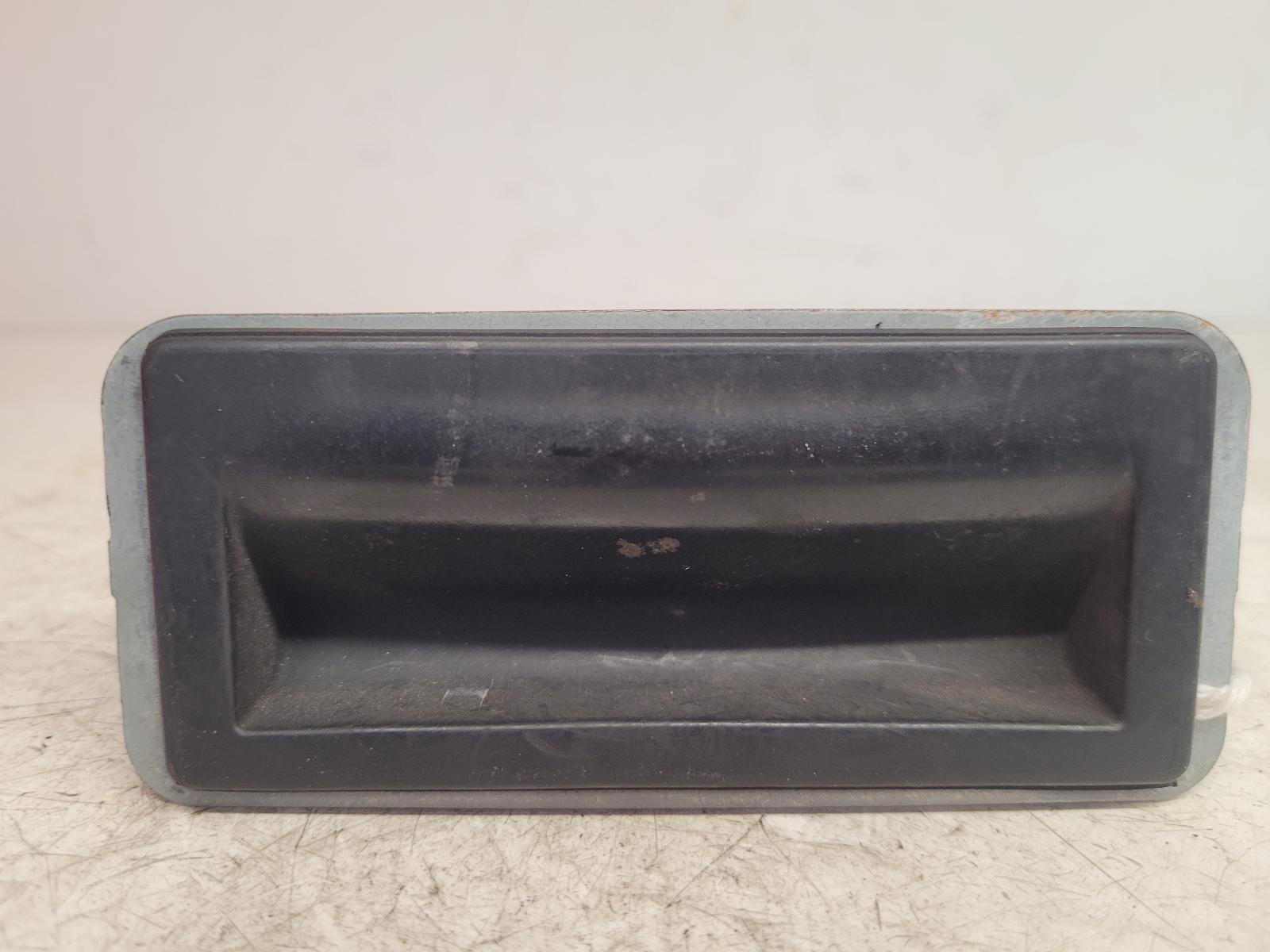 View Auto part Tailgate Handle Audi Q3 2016