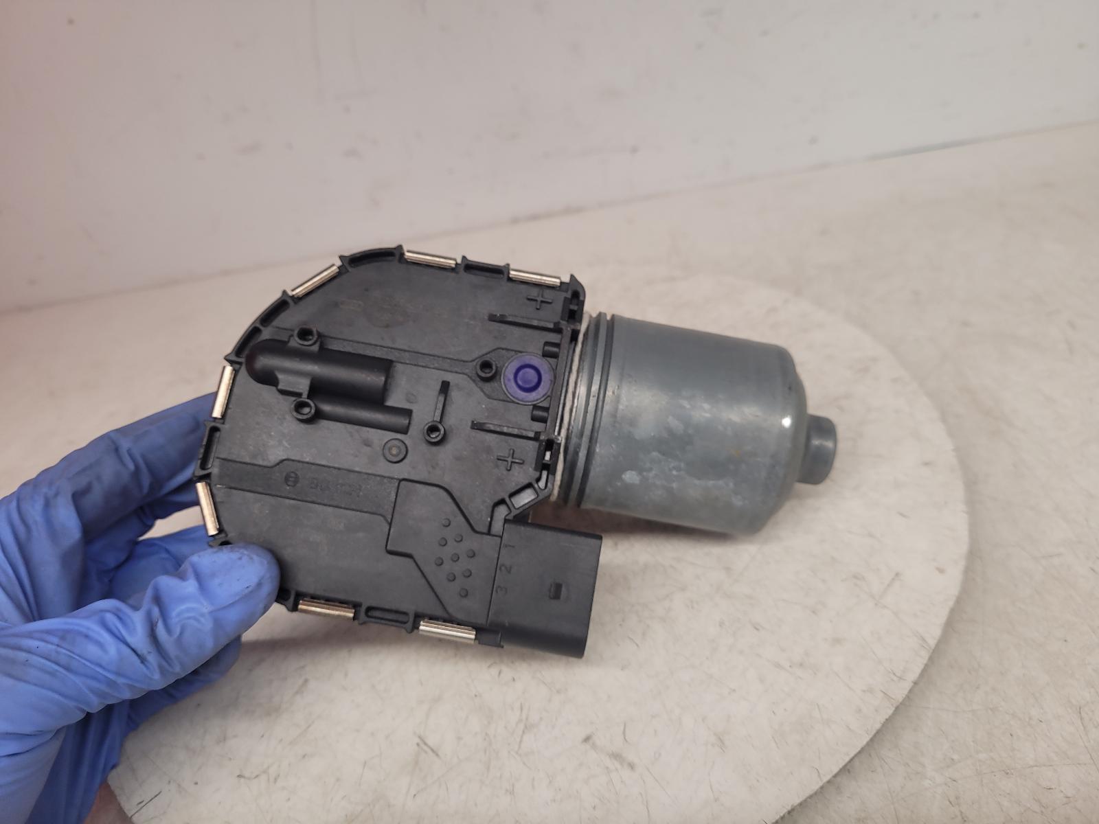 View Auto part Wiper Motor Front Audi Q3 2016