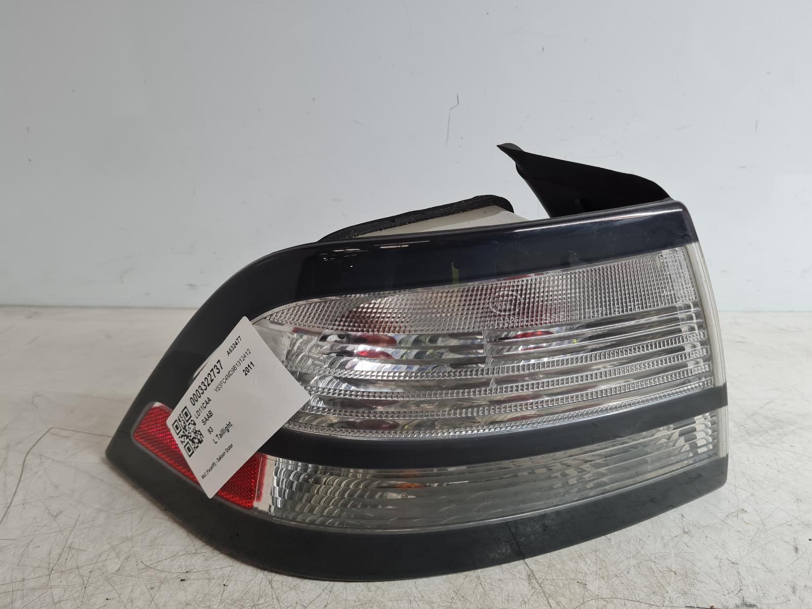 View Auto part L Taillight Saab 93 2011