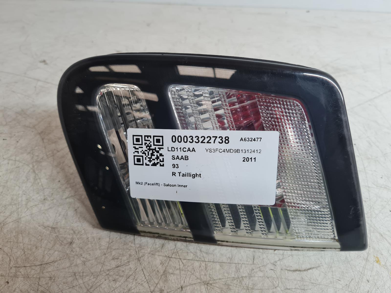 View Auto part R Taillight Saab 93 2011