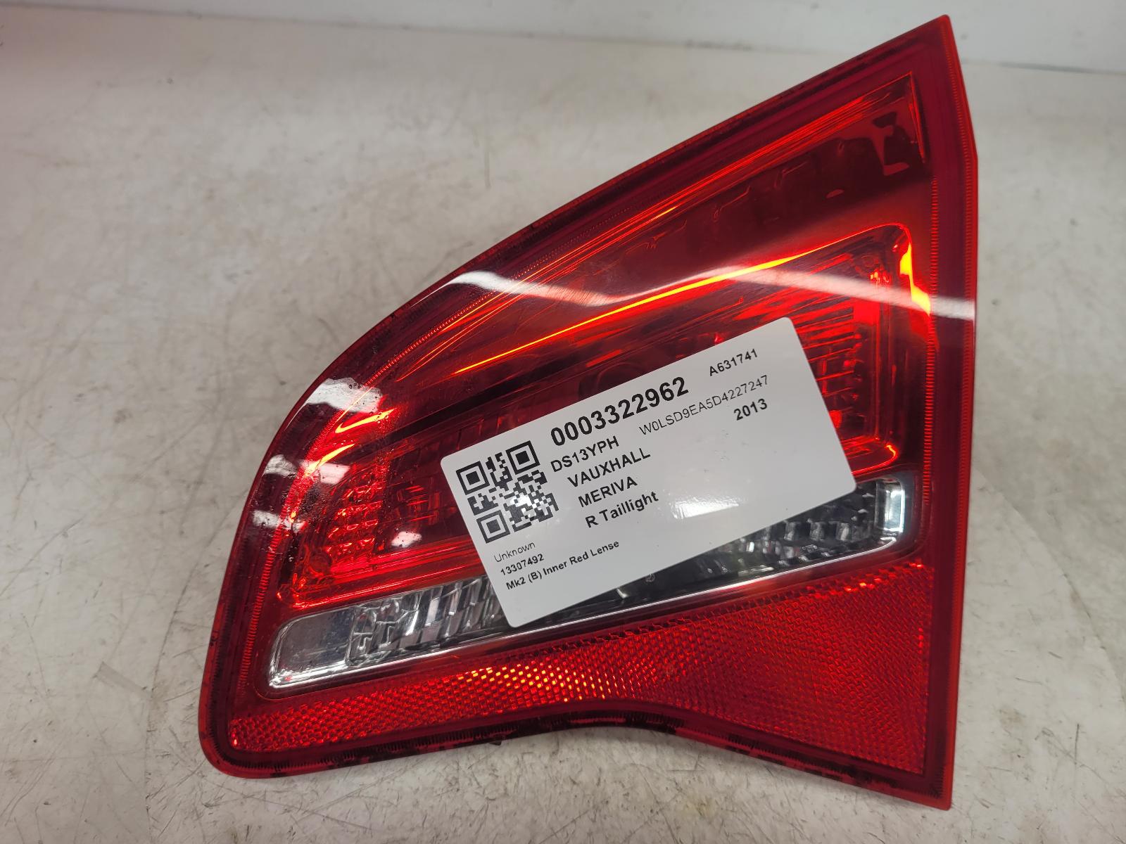View Auto part R Taillight Vauxhall Meriva 2013