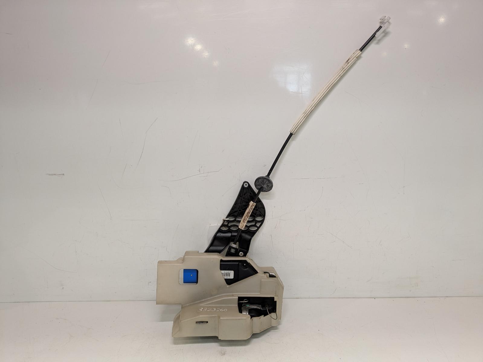 View Auto part Door Lock Assembly Volkswagen Touareg 2006