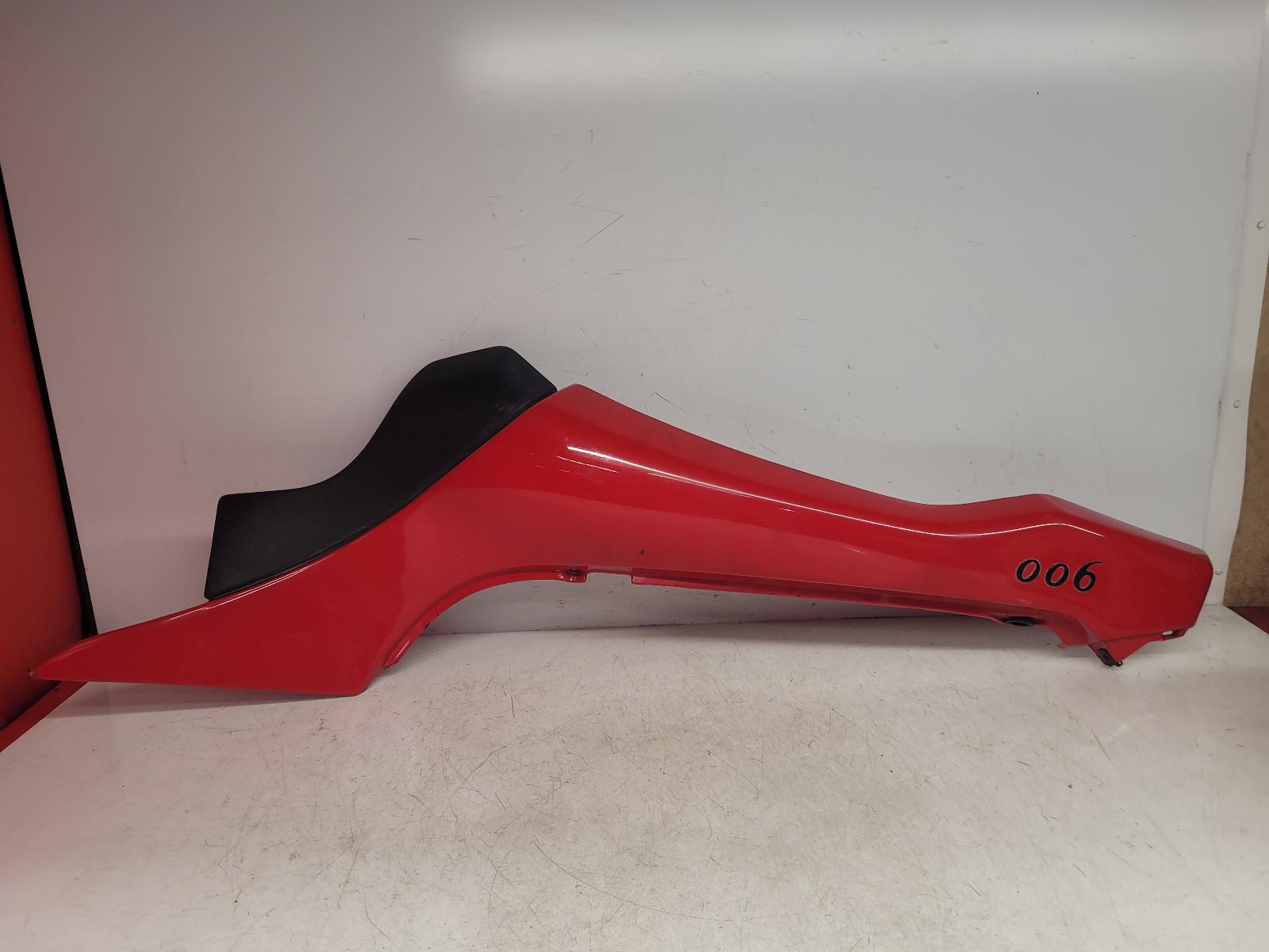 View Auto part Seat Cowl Triumph Daytona 900 1994