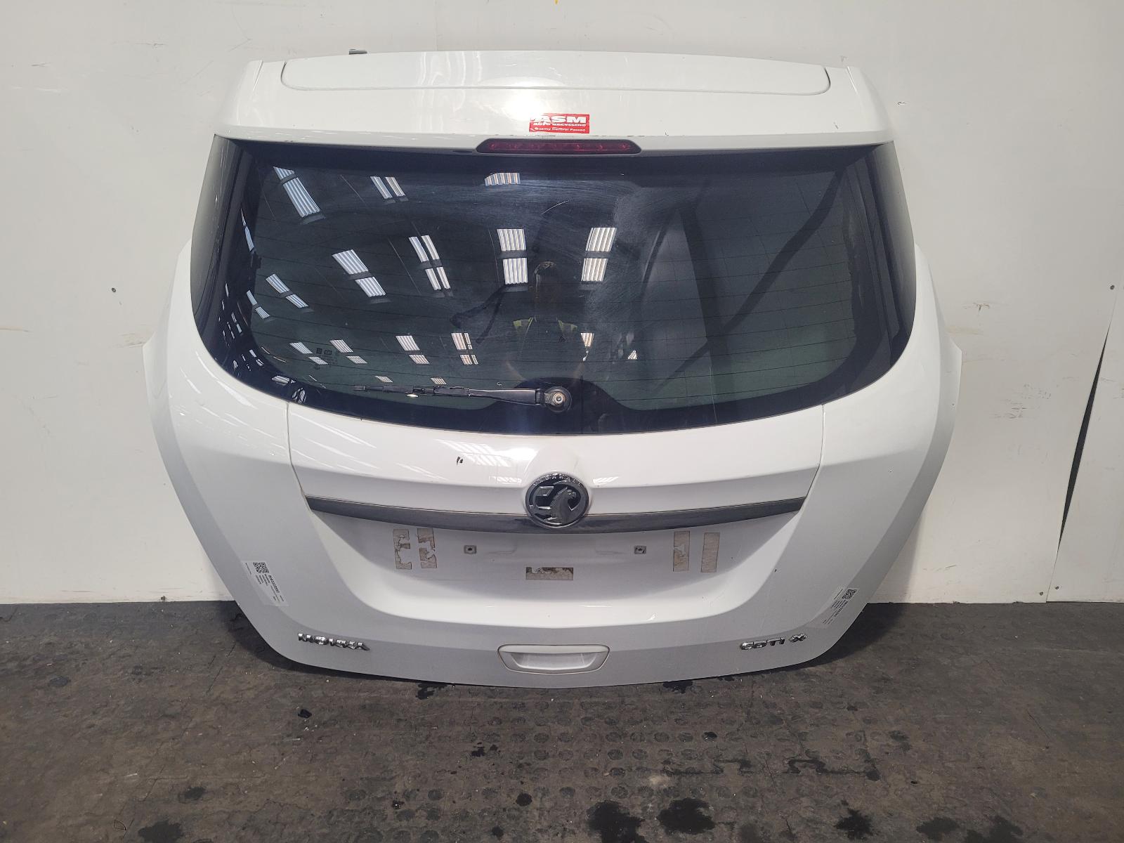 View Auto part Bootlid/Tailgate Vauxhall Mokka 2015
