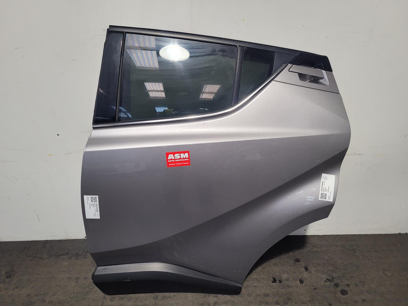 View Auto part L Rear Door Toyota C-hr 2019