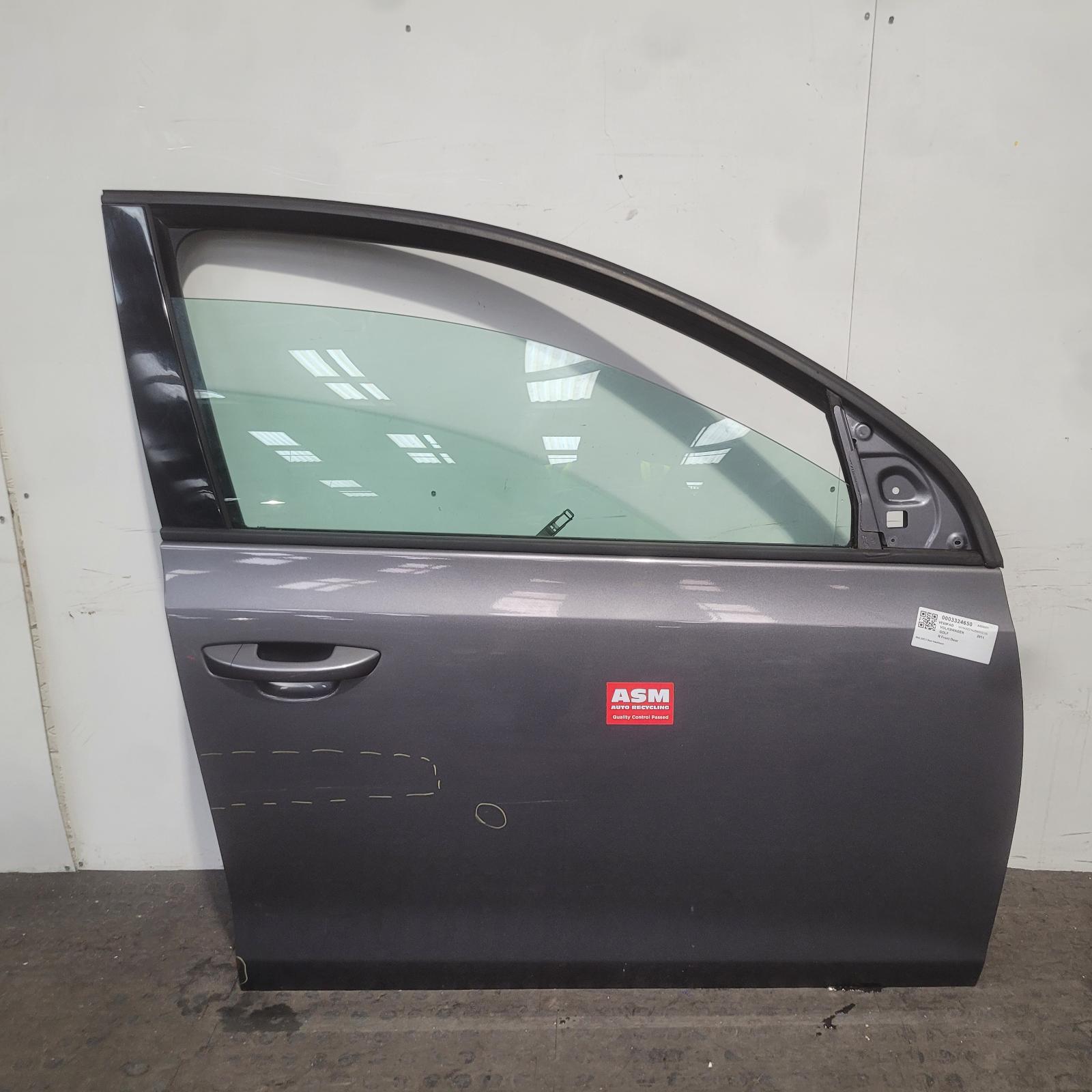 View Auto part R Front Door Volkswagen Golf 2011