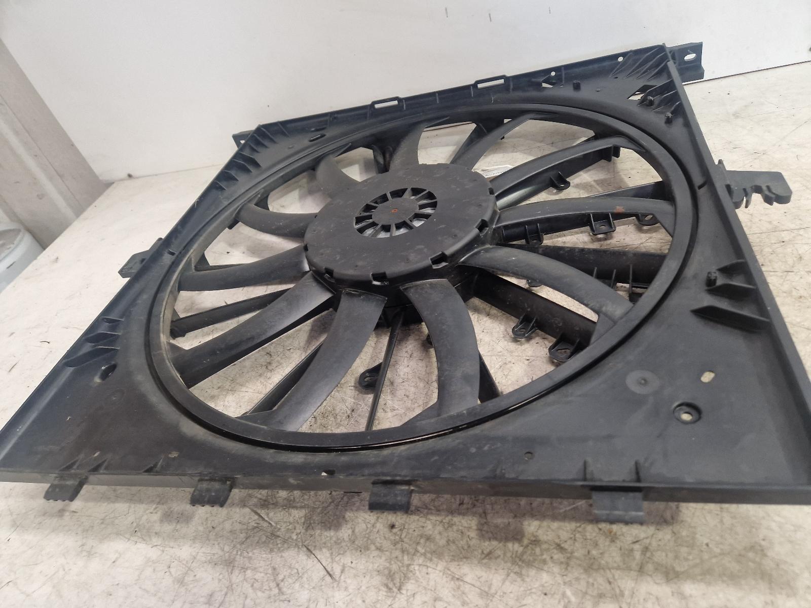 View Auto part Engine Cooling Motor Land Rover Range Rover Sport 2023