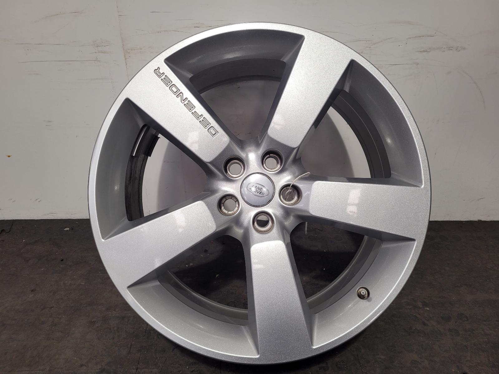 View Auto part Wheel Land Rover Defender 2021