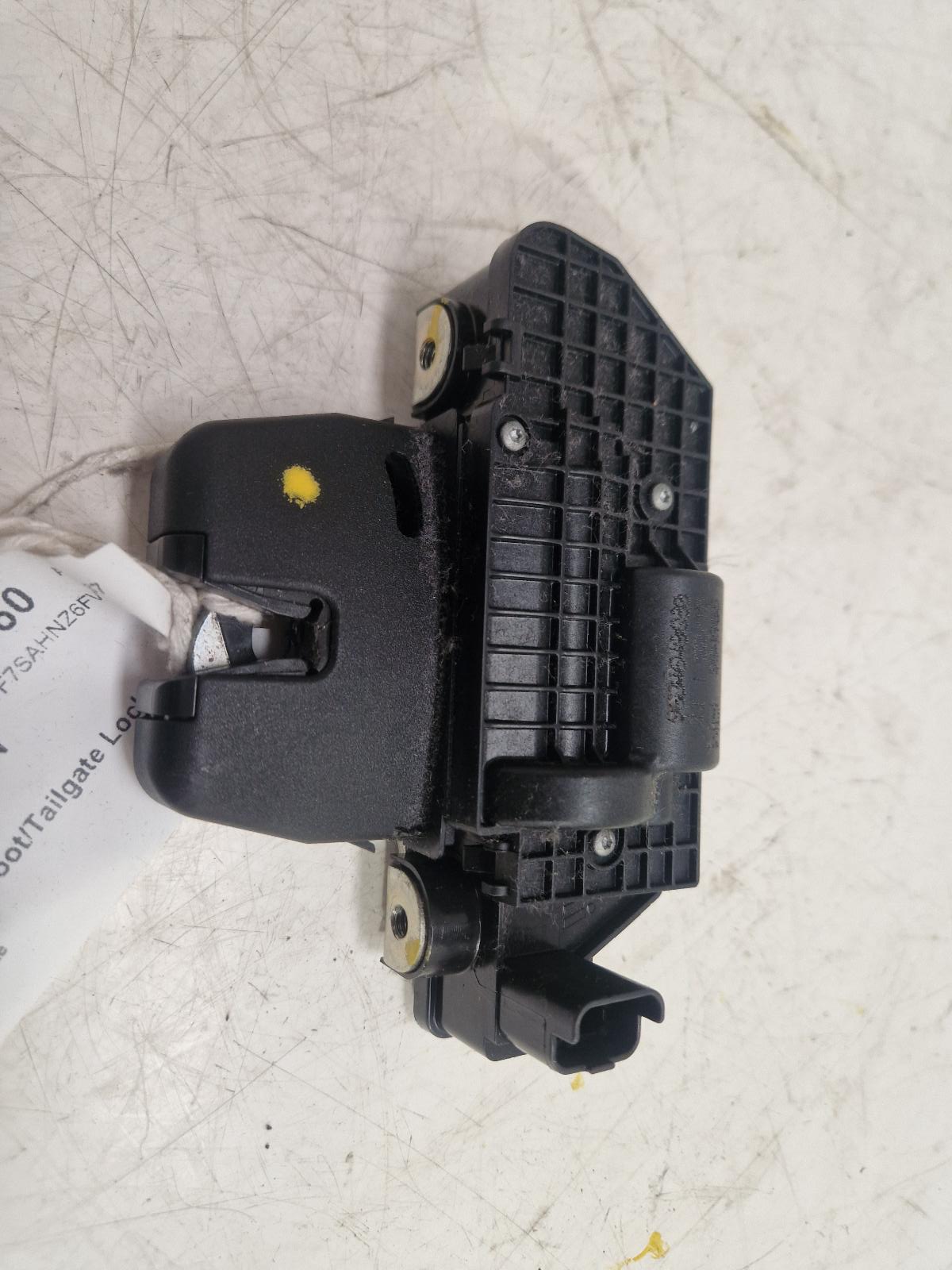 View Auto part Bootlid/Tailgate Lock Citroen Ds3 2015