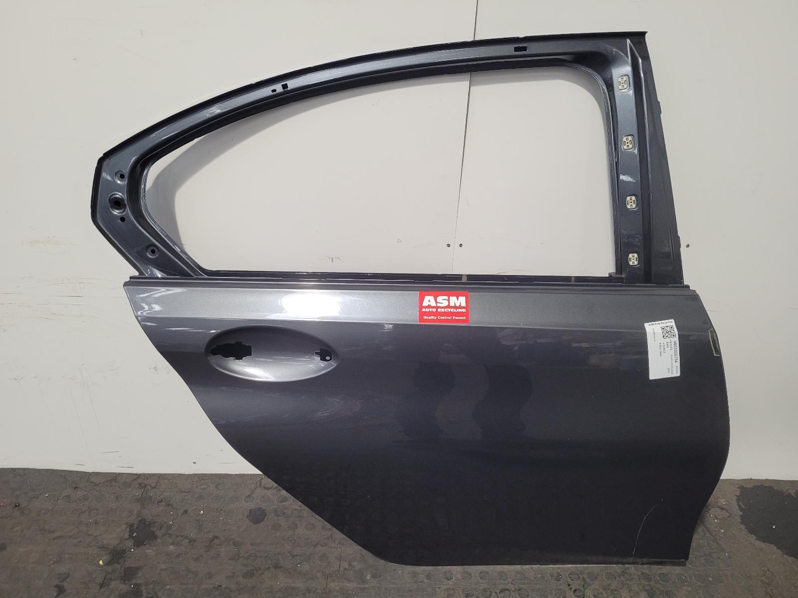 View Auto part R Rear Door Bmw 3 Series 2019