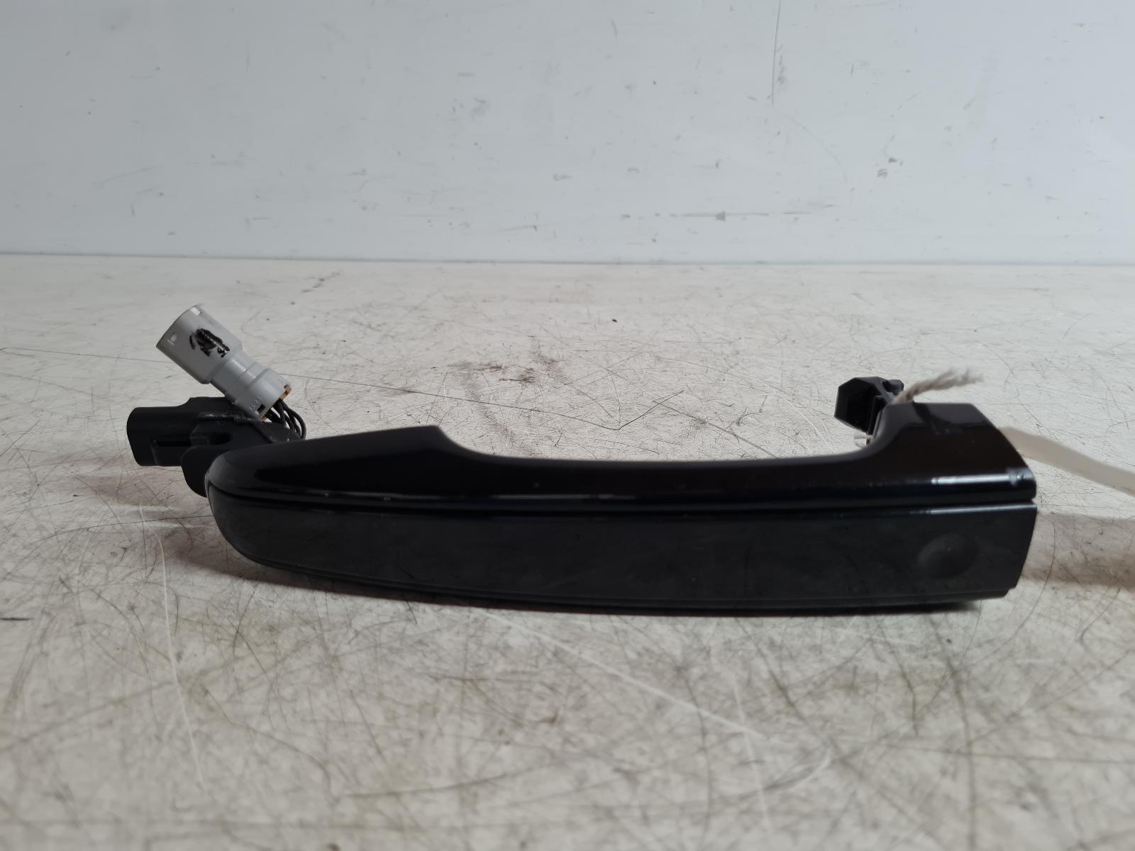 View Auto part Door Handle Land Rover Range Rover 2021