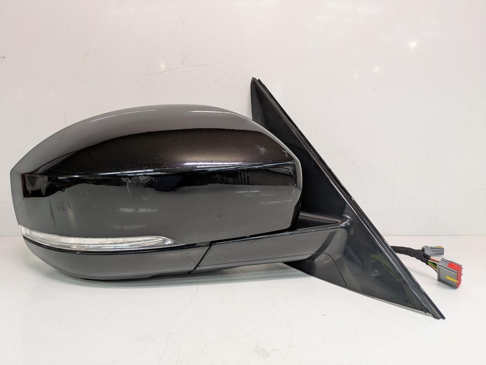 View Auto part R Door Mirror Land Rover Range Rover 2021