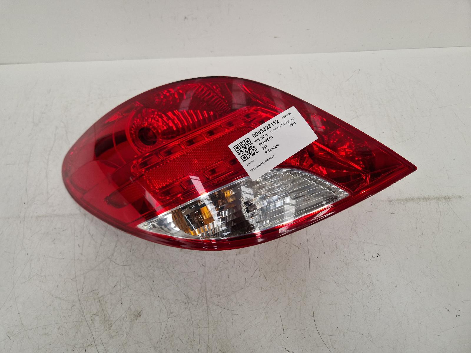 View Auto part R Taillight Peugeot 207 2011