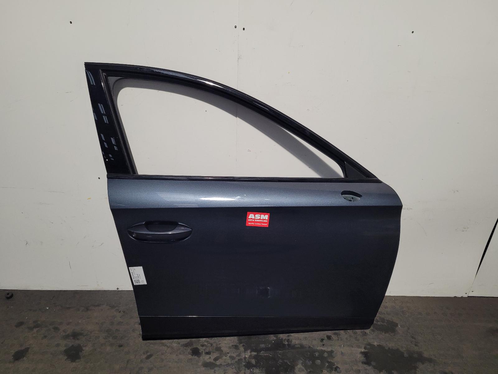 View Auto part R Front Door Cupra Formentor 2025