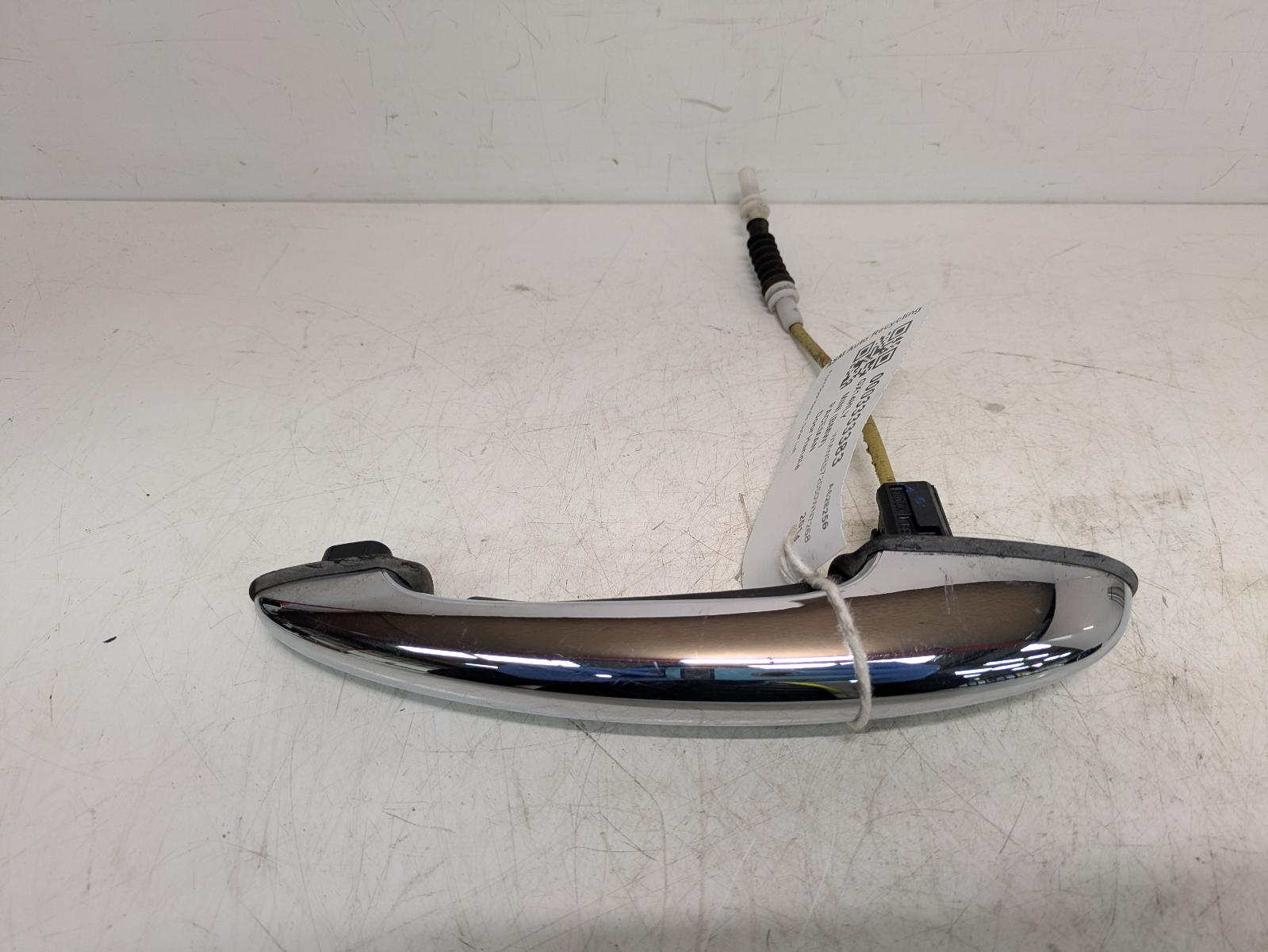 View Auto part Door Handle Mini (bmw) Paceman 2014