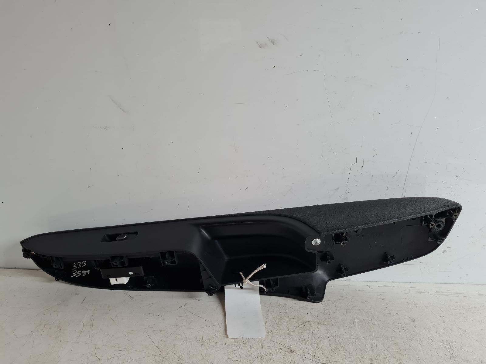 View Auto part Elect. Window Switch Hyundai I30 2011