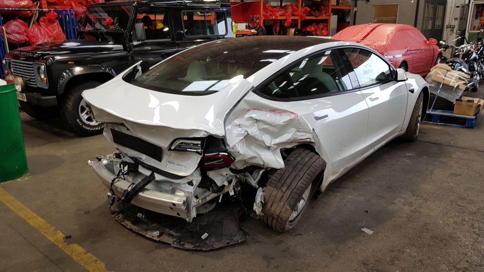 Tesla Model 3 2021 4 Door Saloon Breaking View Auto part Tesla Model 3 2021 4 Door Saloon Breaking