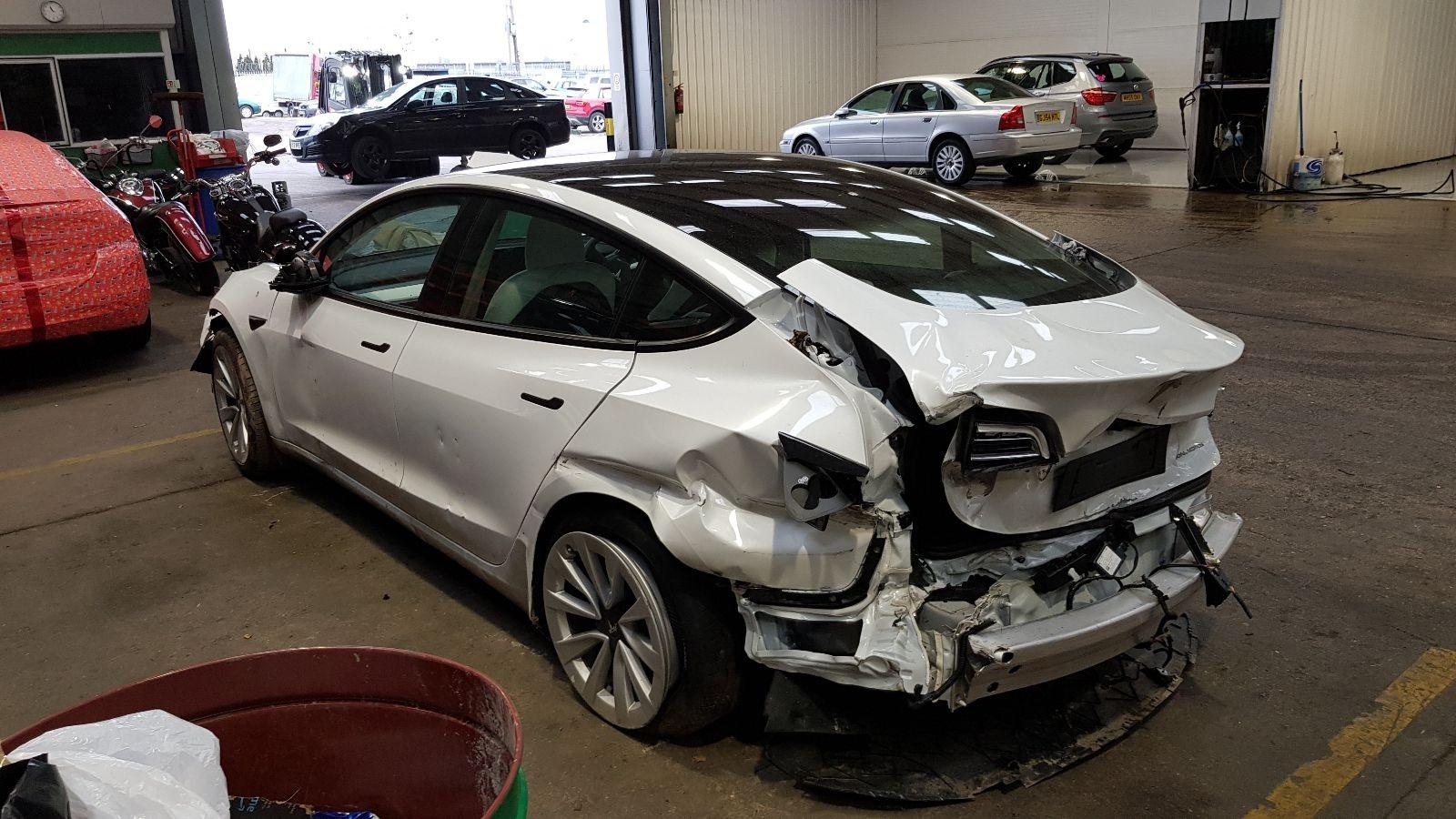 Tesla Model 3 2021 4 Door Saloon Breaking View Auto part Tesla Model 3 2021 4 Door Saloon Breaking