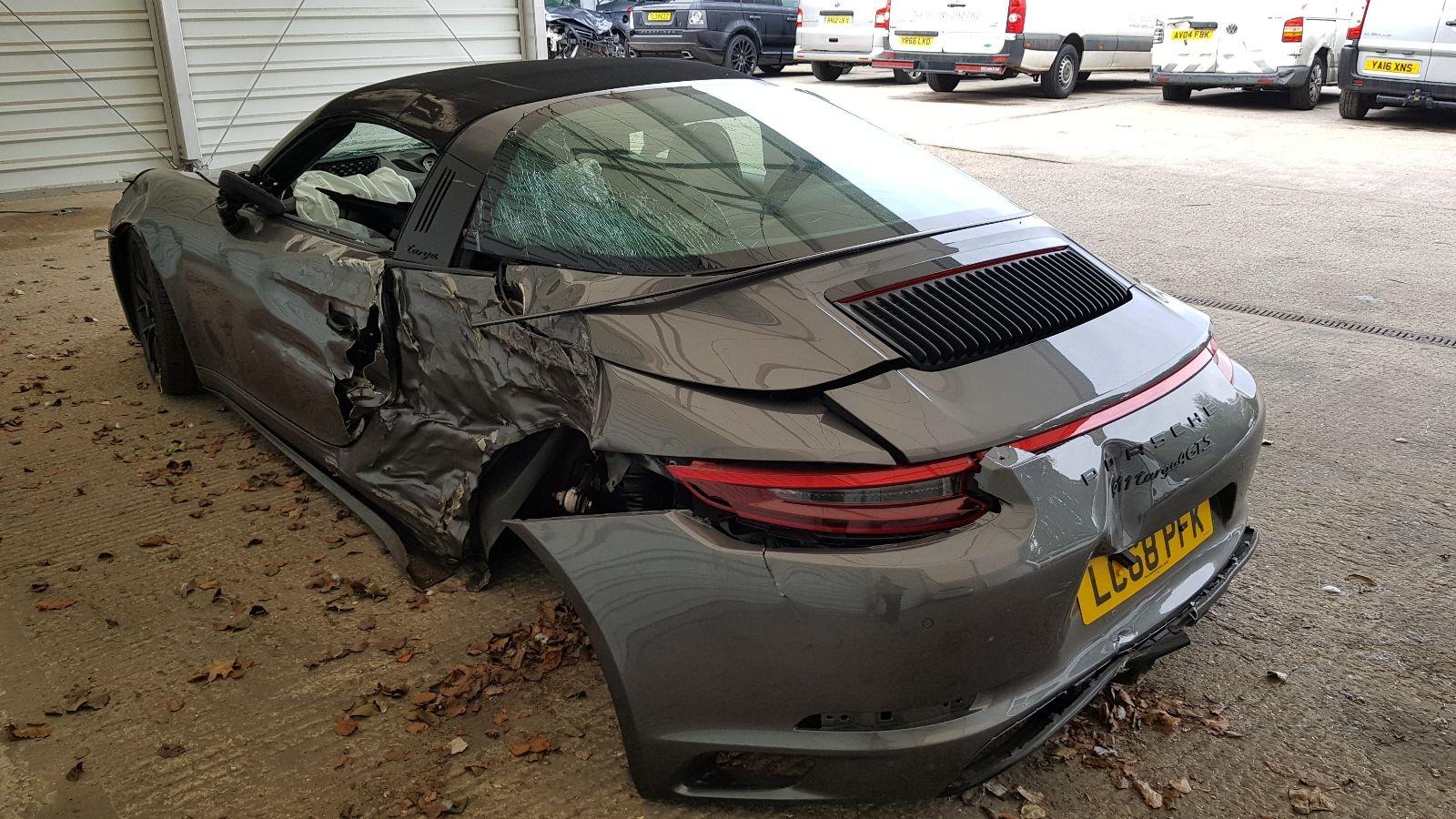 Porsche 911 2018 2 Door Convertible Breaking View Auto part Porsche 911 2018 2 Door Convertible Breaking