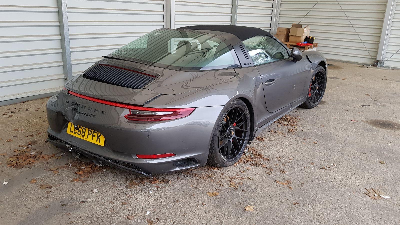 Porsche 911 2018 2 Door Convertible Breaking View Auto part Porsche 911 2018 2 Door Convertible Breaking