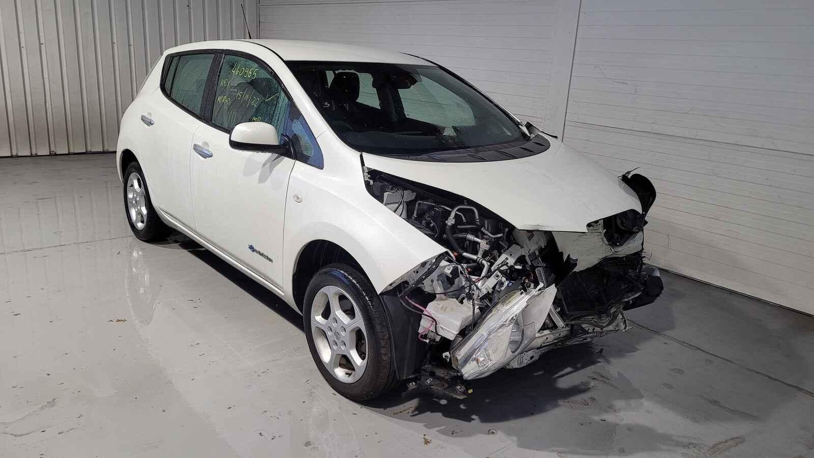 Image for a Nissan Leaf 2016 5 Door Hatchback Breaking
