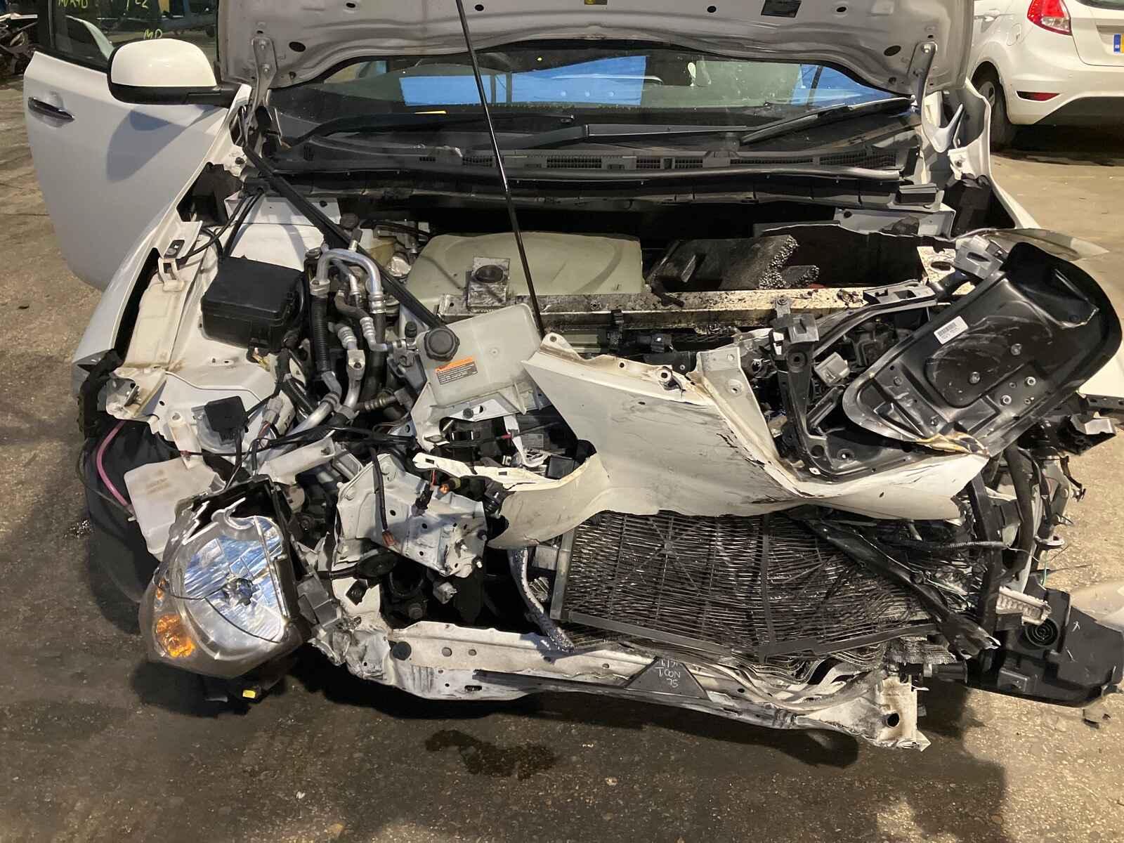 Nissan Leaf 2016 5 Door Hatchback Breaking View Auto part Nissan Leaf 2016 5 Door Hatchback Breaking