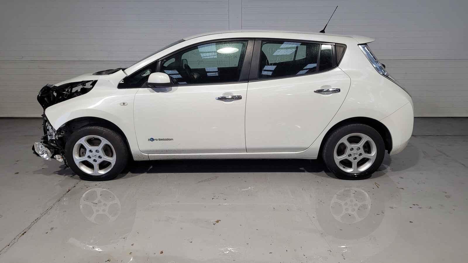 Nissan Leaf 2016 5 Door Hatchback Breaking View Auto part Nissan Leaf 2016 5 Door Hatchback Breaking