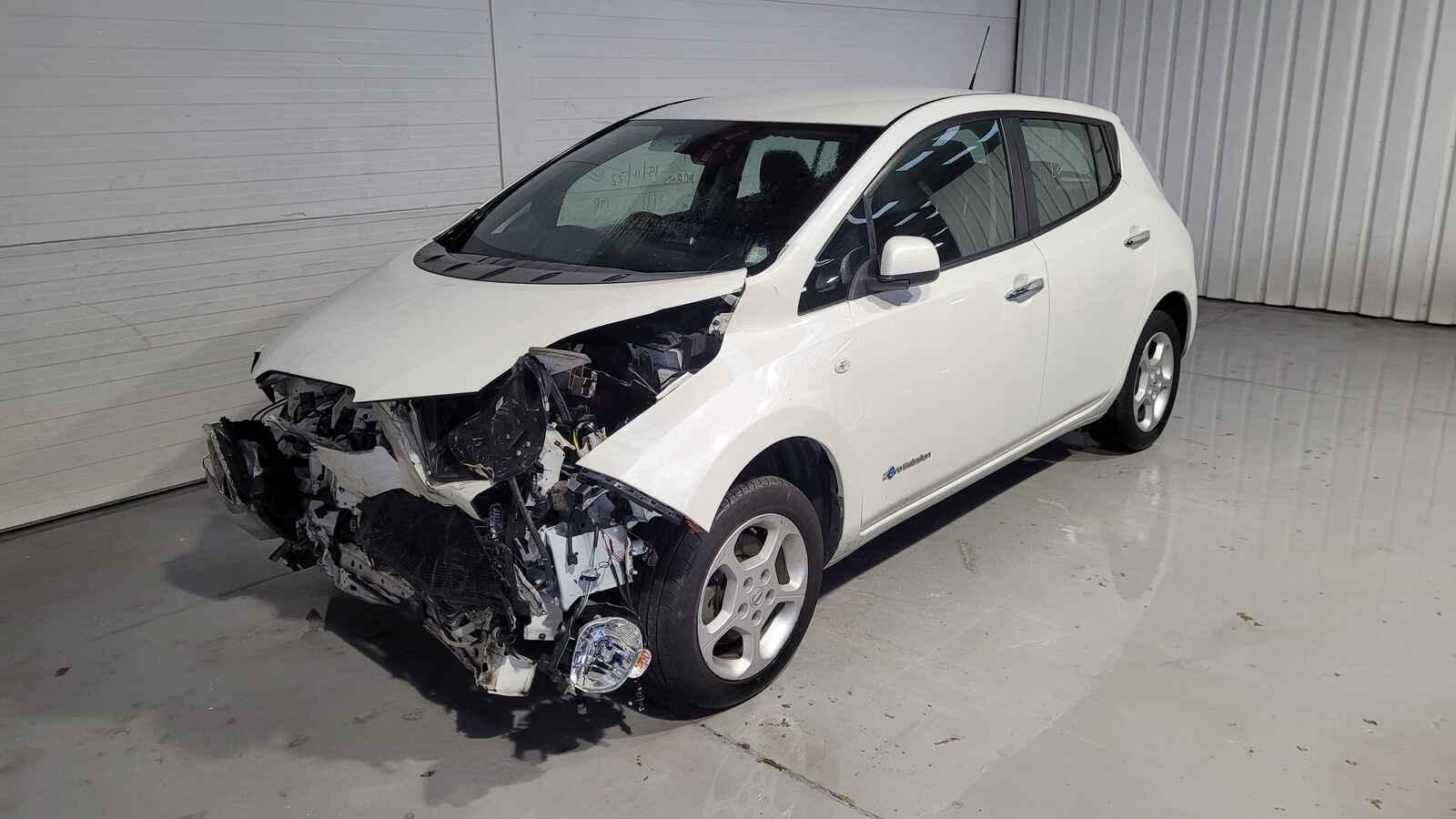 Nissan Leaf 2016 5 Door Hatchback Breaking View Auto part Nissan Leaf 2016 5 Door Hatchback Breaking