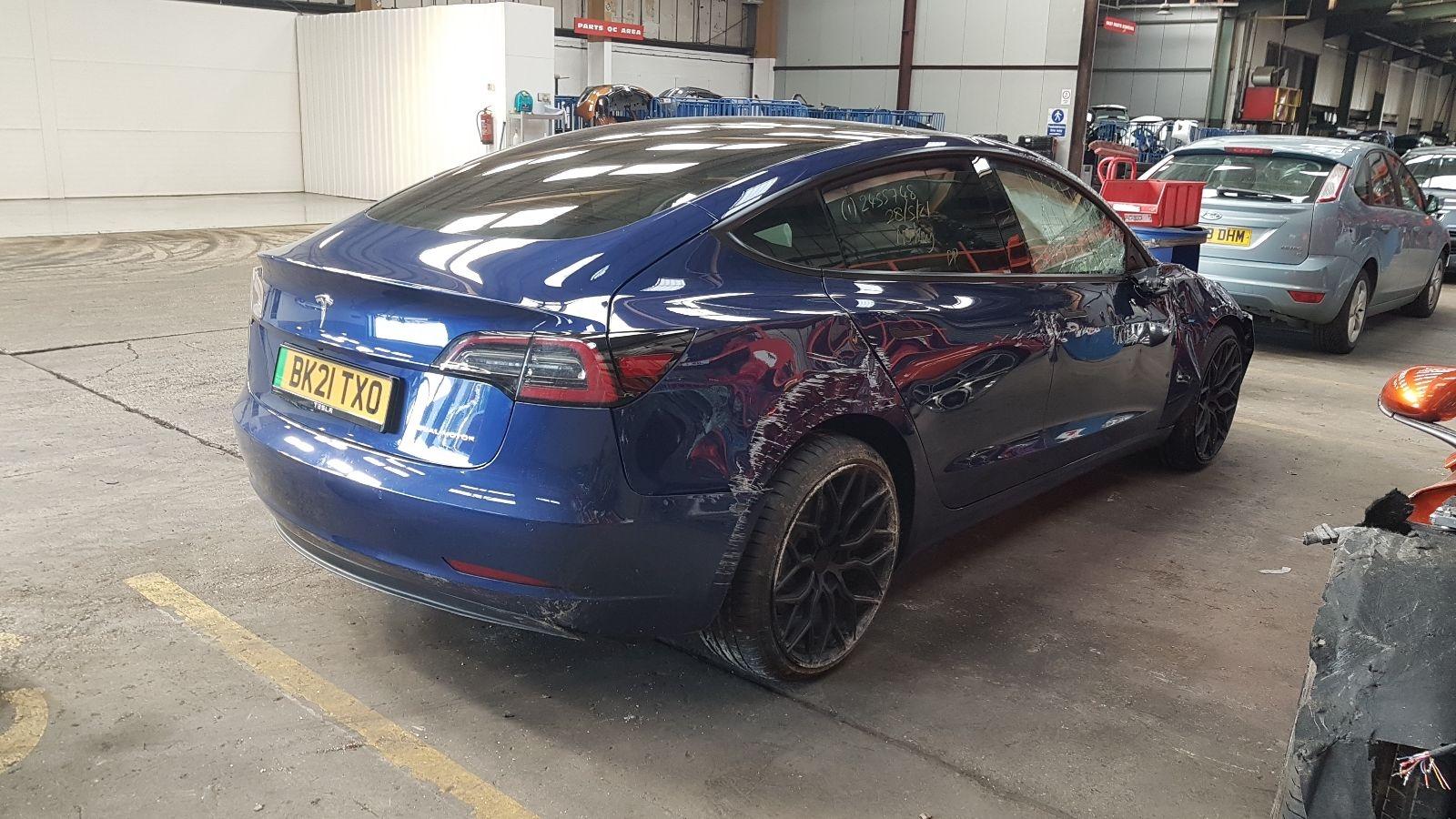 Tesla Model 3 2021 4 Door Saloon Breaking View Auto part Tesla Model 3 2021 4 Door Saloon Breaking