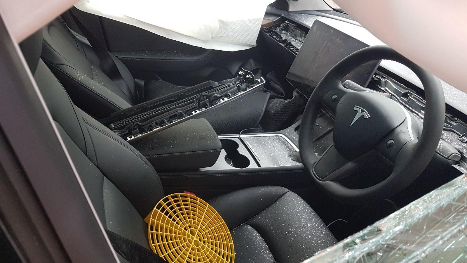 Tesla Model 3 2021 4 Door Saloon Breaking View Auto part Tesla Model 3 2021 4 Door Saloon Breaking